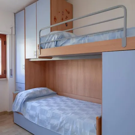 Attico Con Terrazzo アパート